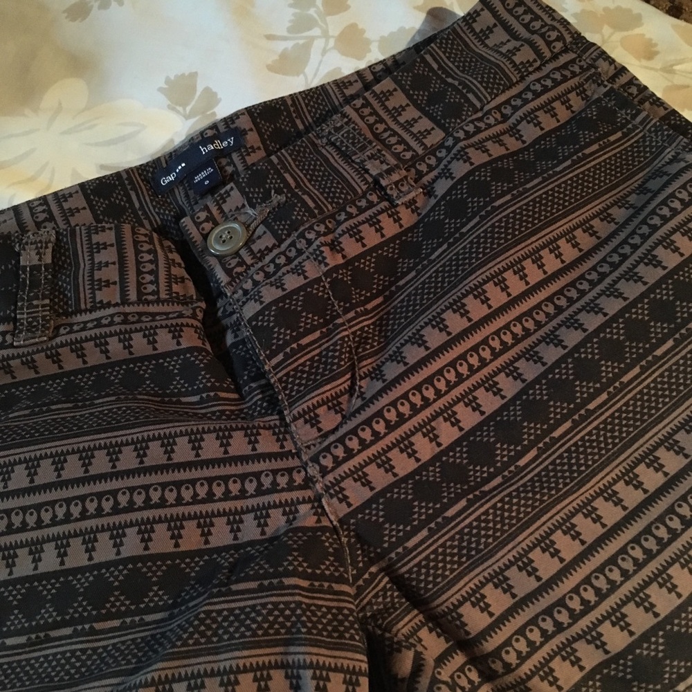 GAP Hadley 0 patterned shorts.  Brown and black